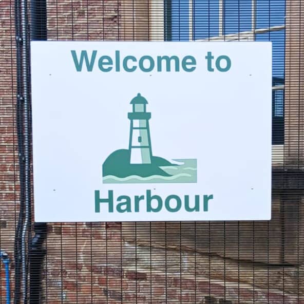 An image of the "Welcome to Harbour" signage.